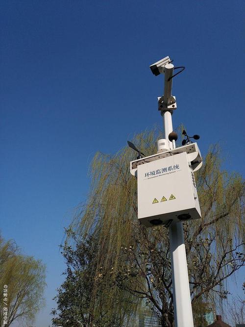 无人机、北斗导航与环境保护监测 科技新农具绘就供销合作与绿色生态双赢卷